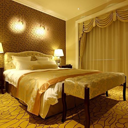 Alton Hotel Wuhu Esterno foto