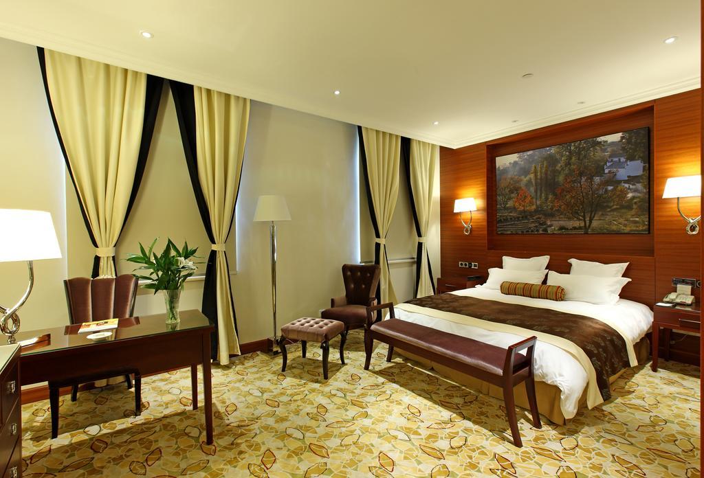 Alton Hotel Wuhu Esterno foto